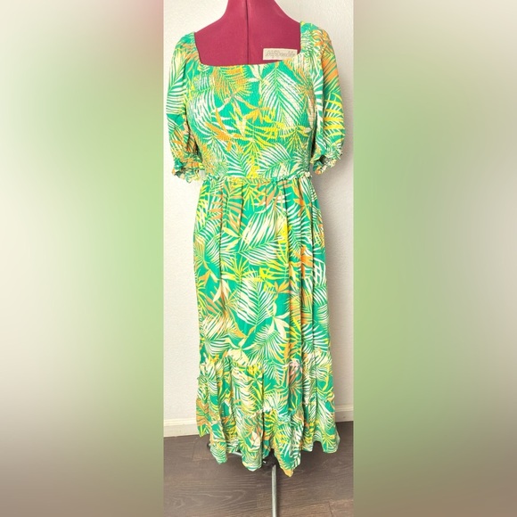 Betsey Johnson 100% Rayon MAXI Green Floral Palm Print Smocked Off Shoulder - Picture 2 of 9